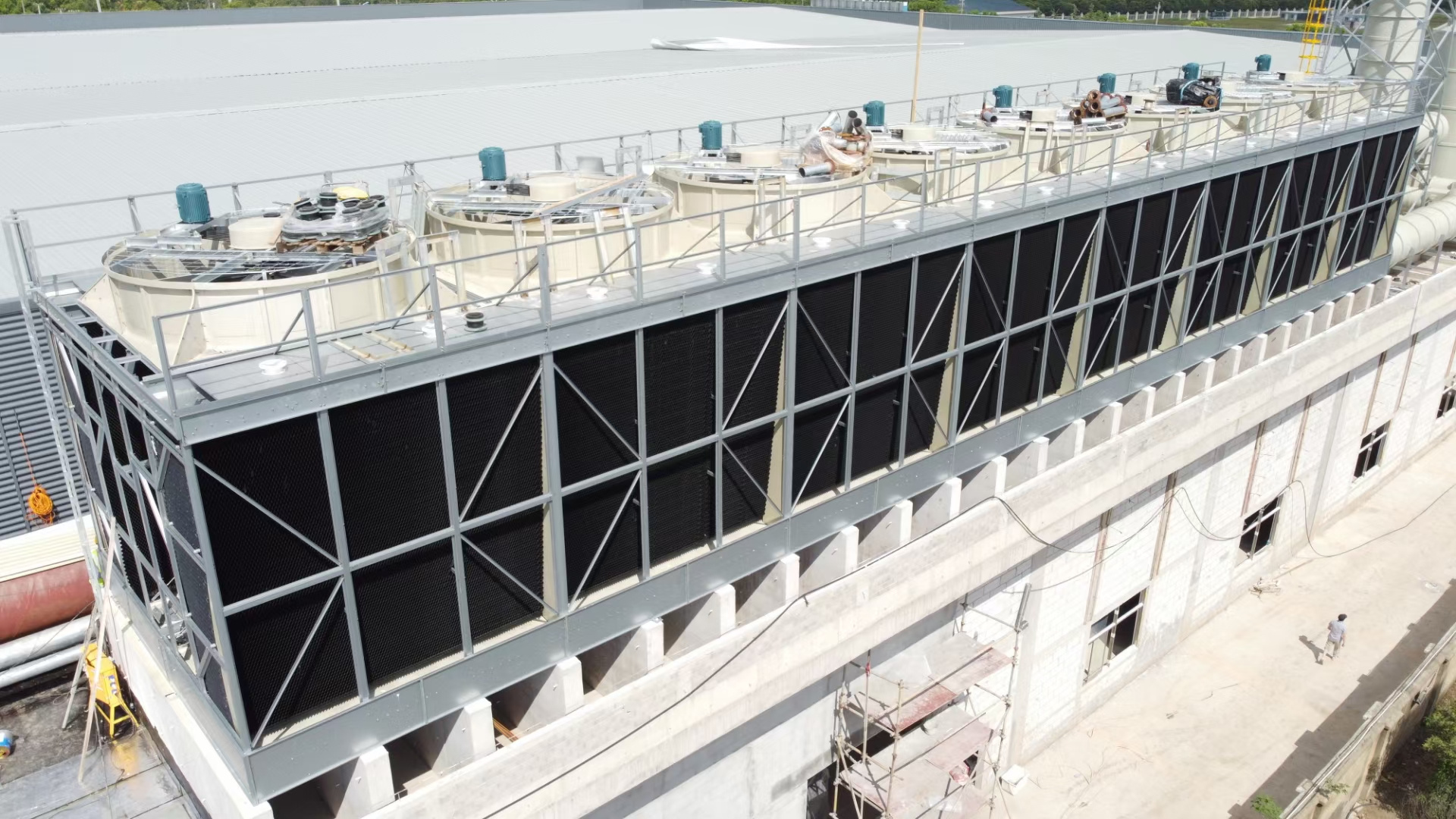 特菱冷卻塔介紹如何正確清洗冷卻塔填料(冷卻塔填料凝固怎么拆除)